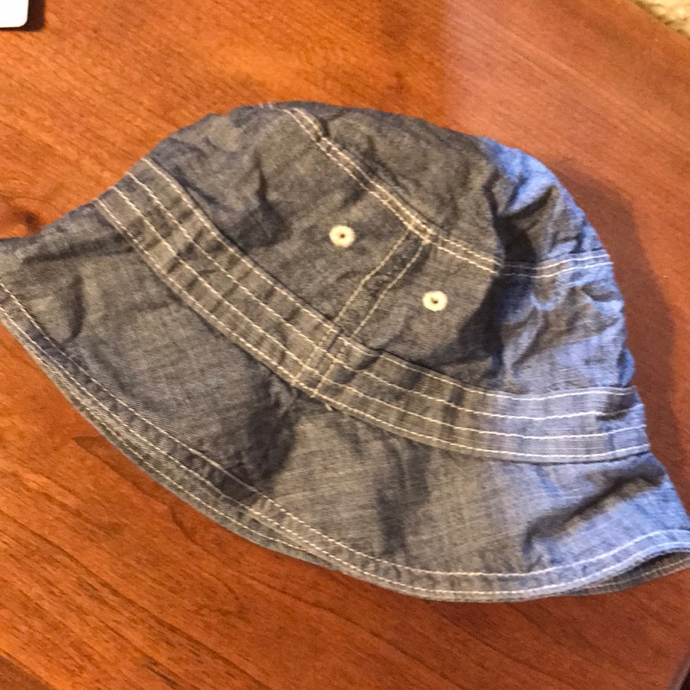 Baby gap chambray sun hat